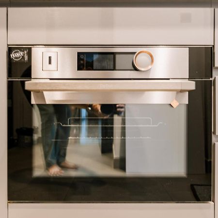 Exclusive 2-3 Bedroom Apartment In District 1 Free Pool Gym Sauna Хошимин Экстерьер фото