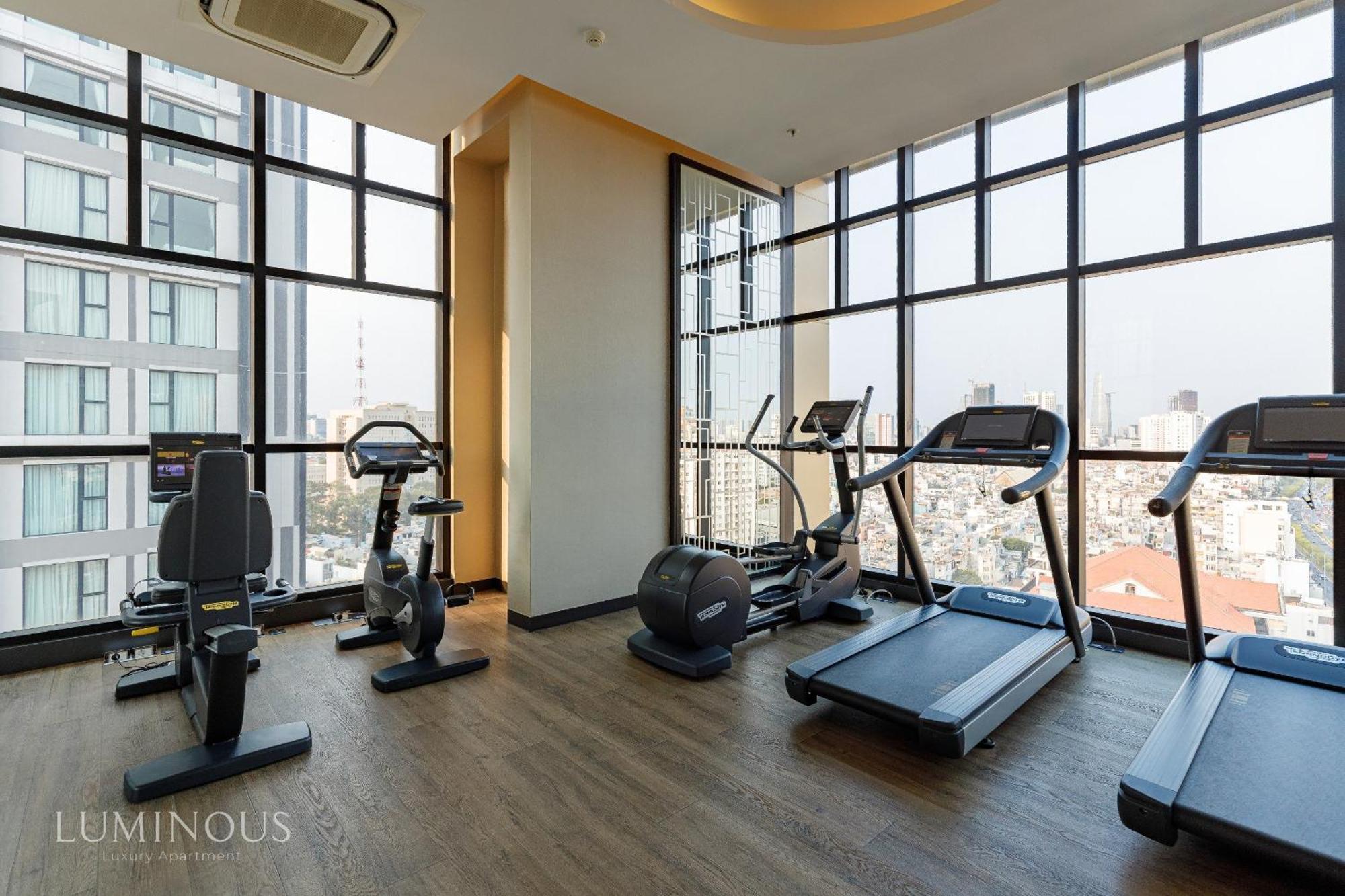Exclusive 2-3 Bedroom Apartment In District 1 Free Pool Gym Sauna Хошимин Экстерьер фото