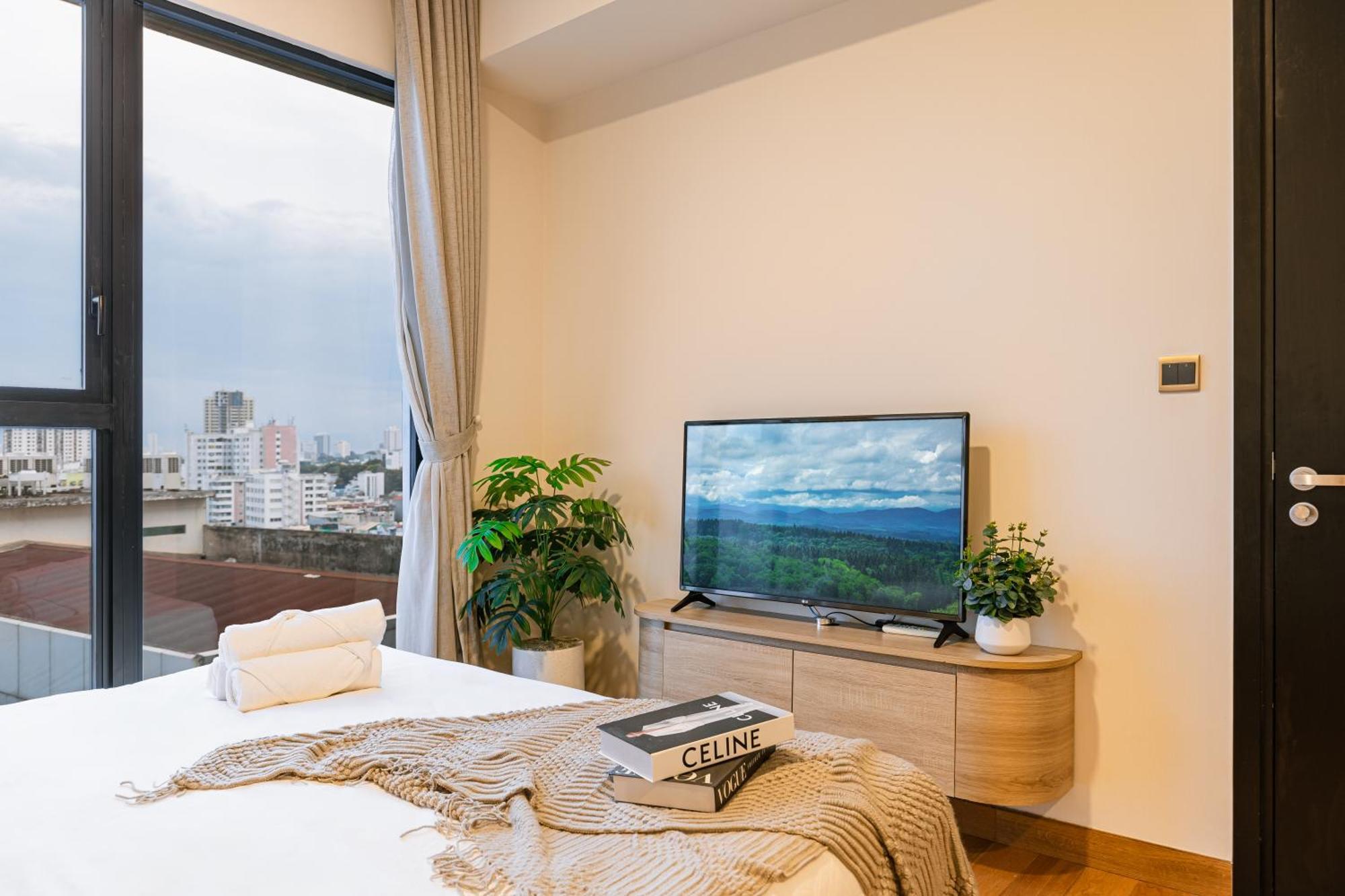 Exclusive 2-3 Bedroom Apartment In District 1 Free Pool Gym Sauna Хошимин Экстерьер фото