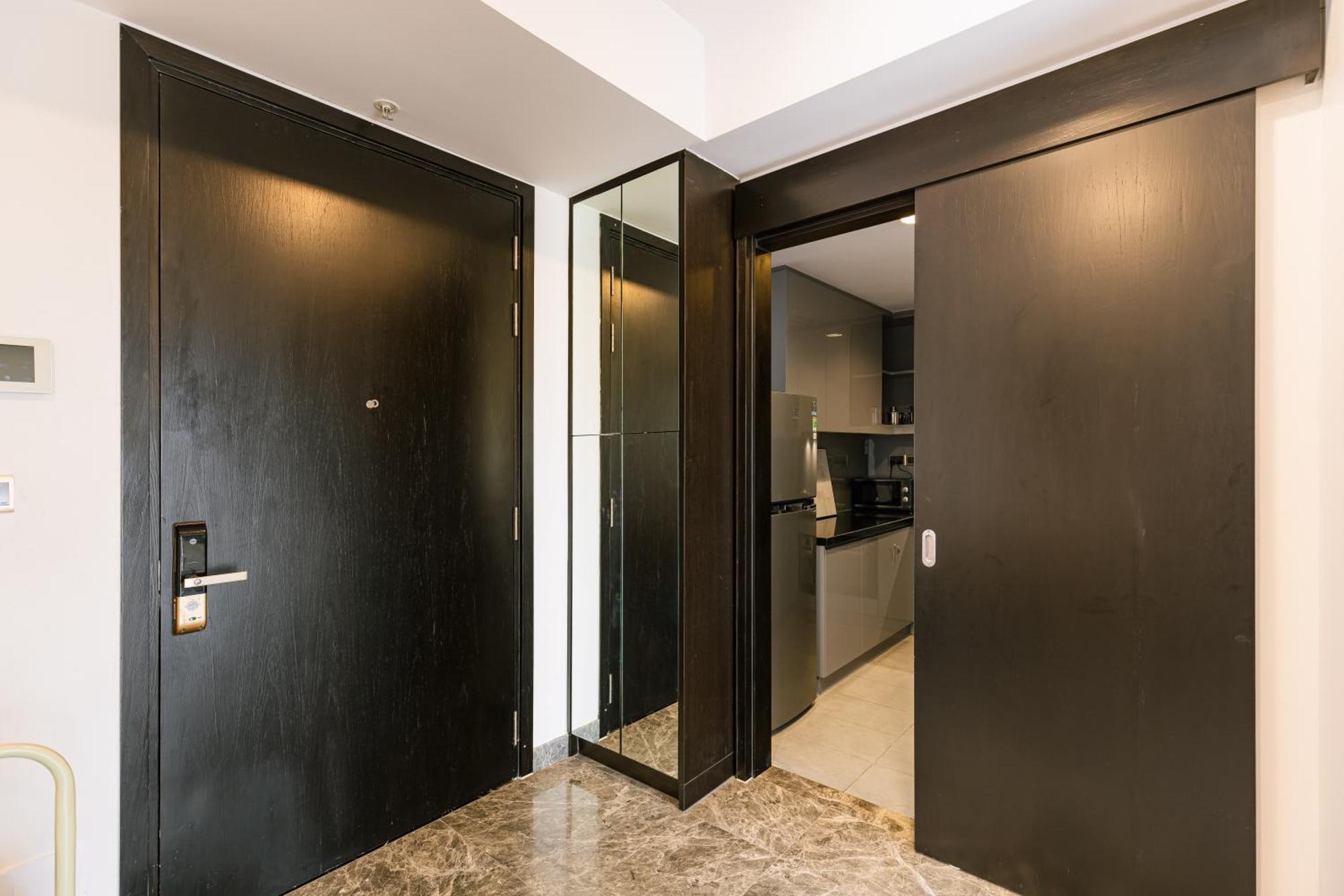Exclusive 2-3 Bedroom Apartment In District 1 Free Pool Gym Sauna Хошимин Экстерьер фото